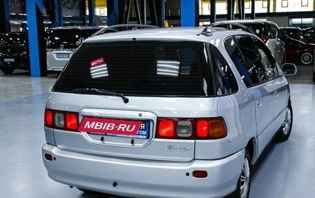 Toyota Ipsum II, 2000 год, 928 000 рублей, 7 фотография