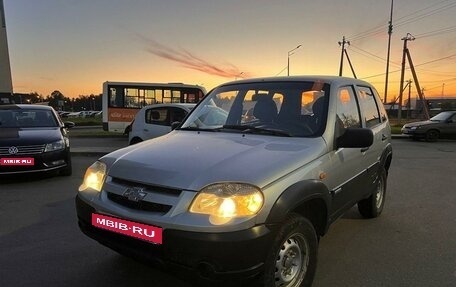 Chevrolet Niva I рестайлинг, 2009 год, 349 000 рублей, 1 фотография