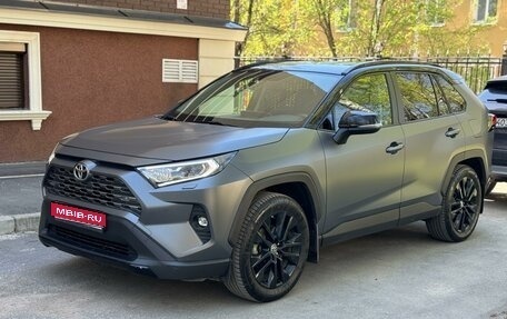 Toyota RAV4, 2021 год, 4 059 900 рублей, 1 фотография