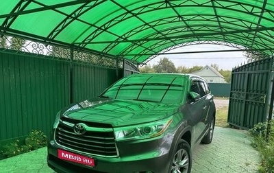 Toyota Highlander III, 2015 год, 2 990 000 рублей, 1 фотография