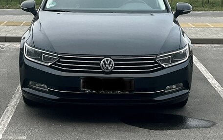 Volkswagen Passat B8 рестайлинг, 2017 год, 1 950 000 рублей, 1 фотография