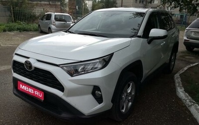 Toyota RAV4, 2021 год, 3 200 000 рублей, 1 фотография