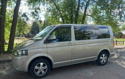 Volkswagen Caravelle T5, 2012 год, 1 800 000 рублей, 1 фотография