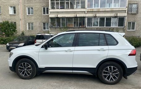 Volkswagen Tiguan II, 2020 год, 3 200 000 рублей, 4 фотография