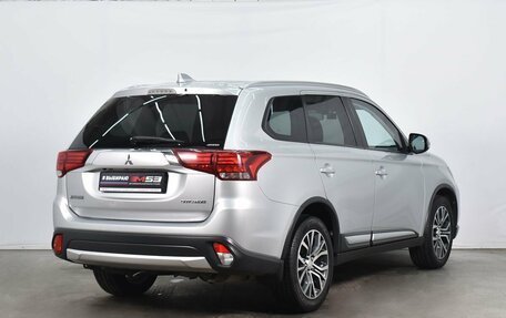 Mitsubishi Outlander III рестайлинг 3, 2017 год, 2 699 995 рублей, 6 фотография