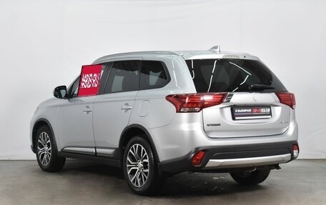 Mitsubishi Outlander III рестайлинг 3, 2017 год, 2 699 995 рублей, 4 фотография