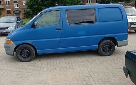 Toyota HiAce, 2000 год, 450 000 рублей, 4 фотография