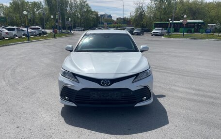 Toyota Camry, 2021 год, 3 500 000 рублей, 4 фотография