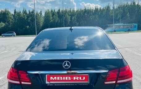 Mercedes-Benz E-Класс, 2015 год, 2 200 000 рублей, 3 фотография