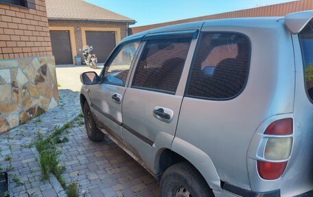 Chevrolet Niva I рестайлинг, 2004 год, 229 999 рублей, 3 фотография