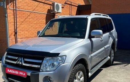 Mitsubishi Pajero IV, 2011 год, 2 550 000 рублей, 1 фотография