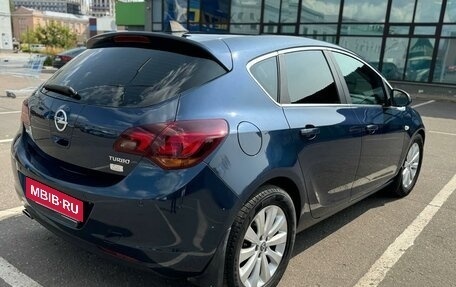 Opel Astra J, 2011 год, 670 000 рублей, 4 фотография