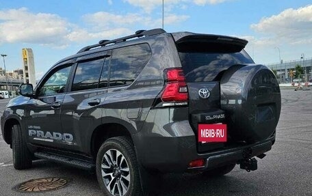 Toyota Land Cruiser Prado 150 рестайлинг 2, 2022 год, 8 850 000 рублей, 8 фотография