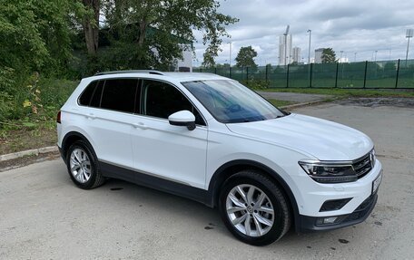 Volkswagen Tiguan II, 2019 год, 2 850 000 рублей, 3 фотография