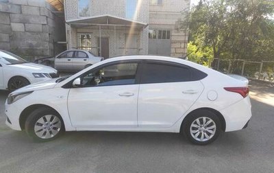 Hyundai Solaris II рестайлинг, 2019 год, 800 000 рублей, 1 фотография