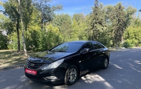 Hyundai Sonata VI, 2011 год, 1 070 000 рублей, 1 фотография