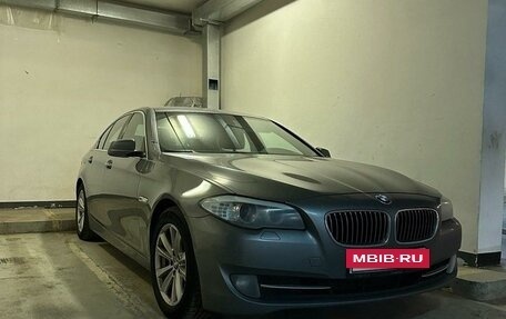 BMW 5 серия, 2013 год, 1 900 000 рублей, 2 фотография