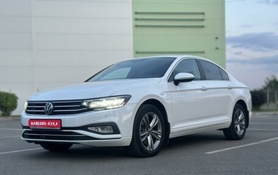 Volkswagen Passat B8 рестайлинг, 2021 год, 2 850 000 рублей, 1 фотография