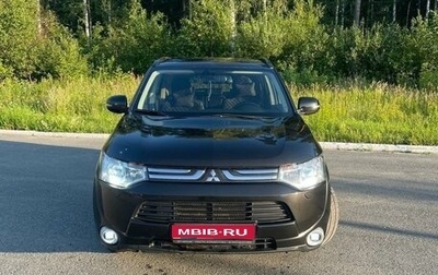 Mitsubishi Outlander III рестайлинг 3, 2012 год, 1 669 999 рублей, 1 фотография