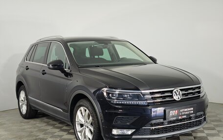 Volkswagen Tiguan II, 2017 год, 2 699 000 рублей, 3 фотография