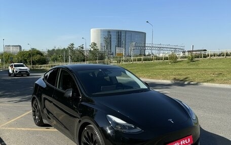 Tesla Model Y I, 2022 год, 6 000 000 рублей, 4 фотография