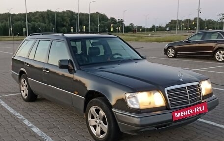 Mercedes-Benz E-Класс, 1994 год, 450 000 рублей, 5 фотография