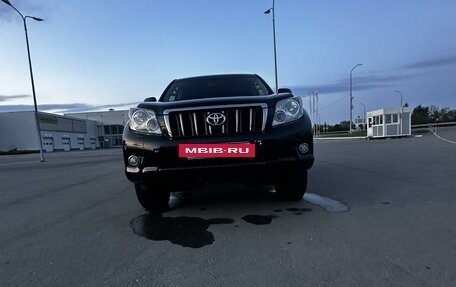 Toyota Land Cruiser Prado 150 рестайлинг 2, 2010 год, 3 000 000 рублей, 2 фотография