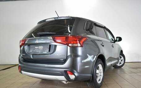 Mitsubishi Outlander III рестайлинг 3, 2015 год, 1 581 000 рублей, 3 фотография