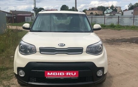 KIA Soul II рестайлинг, 2017 год, 1 580 000 рублей, 2 фотография