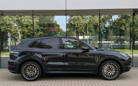 Porsche Cayenne III, 2018 год, 10 650 000 рублей, 6 фотография