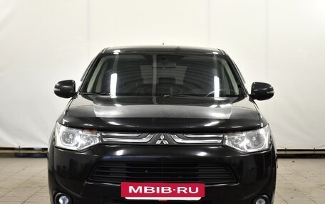 Mitsubishi Outlander III рестайлинг 3, 2014 год, 1 490 000 рублей, 3 фотография