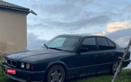 BMW 5 серия, 1993 год, 395 000 рублей, 1 фотография