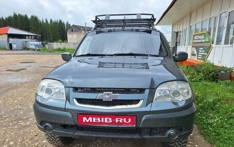 Chevrolet Niva I рестайлинг, 2010 год, 500 000 рублей, 1 фотография