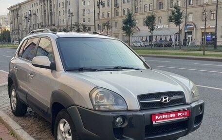 Hyundai Tucson III, 2005 год, 870 000 рублей, 3 фотография