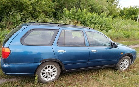 Nissan Primera II рестайлинг, 2001 год, 300 000 рублей, 2 фотография