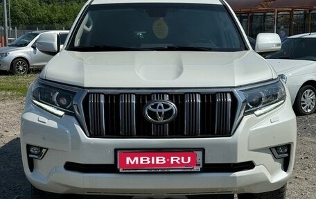 Toyota Land Cruiser Prado 150 рестайлинг 2, 2019 год, 3 999 000 рублей, 2 фотография