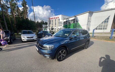 Volkswagen Tiguan II, 2018 год, 2 850 000 рублей, 1 фотография