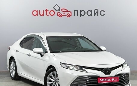 Toyota Camry, 2018 год, 2 850 000 рублей, 1 фотография