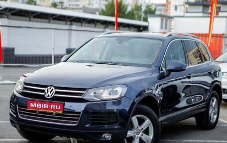 Volkswagen Touareg III, 2011 год, 2 200 000 рублей, 1 фотография