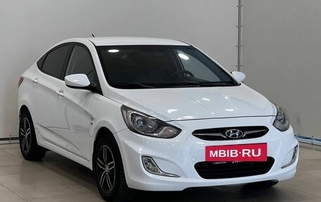 Hyundai Solaris II рестайлинг, 2013 год, 915 000 рублей, 2 фотография