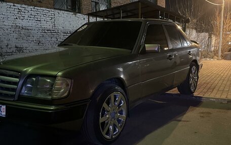 Mercedes-Benz W124, 1987 год, 570 000 рублей, 2 фотография