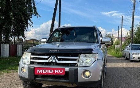 Mitsubishi Pajero IV, 2008 год, 1 850 000 рублей, 3 фотография