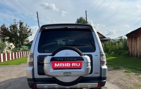 Mitsubishi Pajero IV, 2008 год, 1 850 000 рублей, 5 фотография