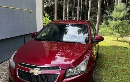 Chevrolet Cruze II, 2011 год, 800 000 рублей, 3 фотография