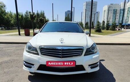 Mercedes-Benz C-Класс, 2011 год, 1 550 000 рублей, 4 фотография