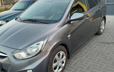 Hyundai Solaris II рестайлинг, 2012 год, 1 100 000 рублей, 1 фотография