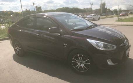 Hyundai Solaris II рестайлинг, 2013 год, 850 000 рублей, 4 фотография