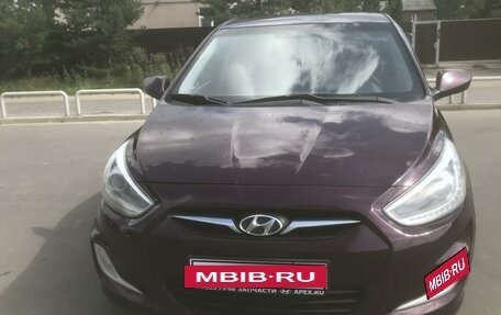 Hyundai Solaris II рестайлинг, 2013 год, 850 000 рублей, 2 фотография