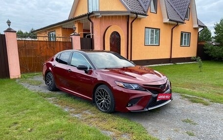 Toyota Camry, 2018 год, 2 980 000 рублей, 3 фотография