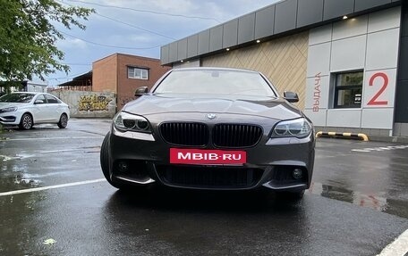 BMW 5 серия, 2012 год, 2 100 000 рублей, 3 фотография